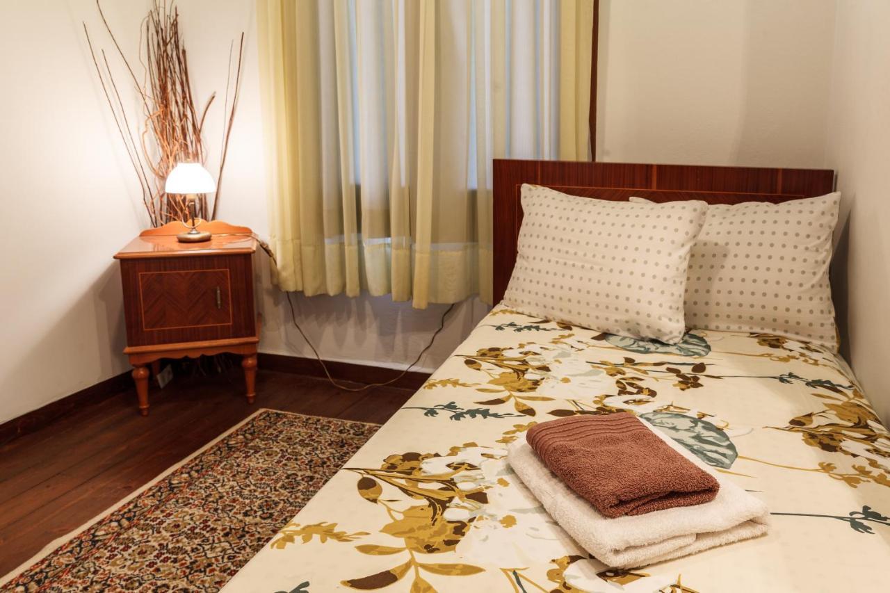 Mansion Argyrakiko - 3 Bedroom House In Kampos Chios Town