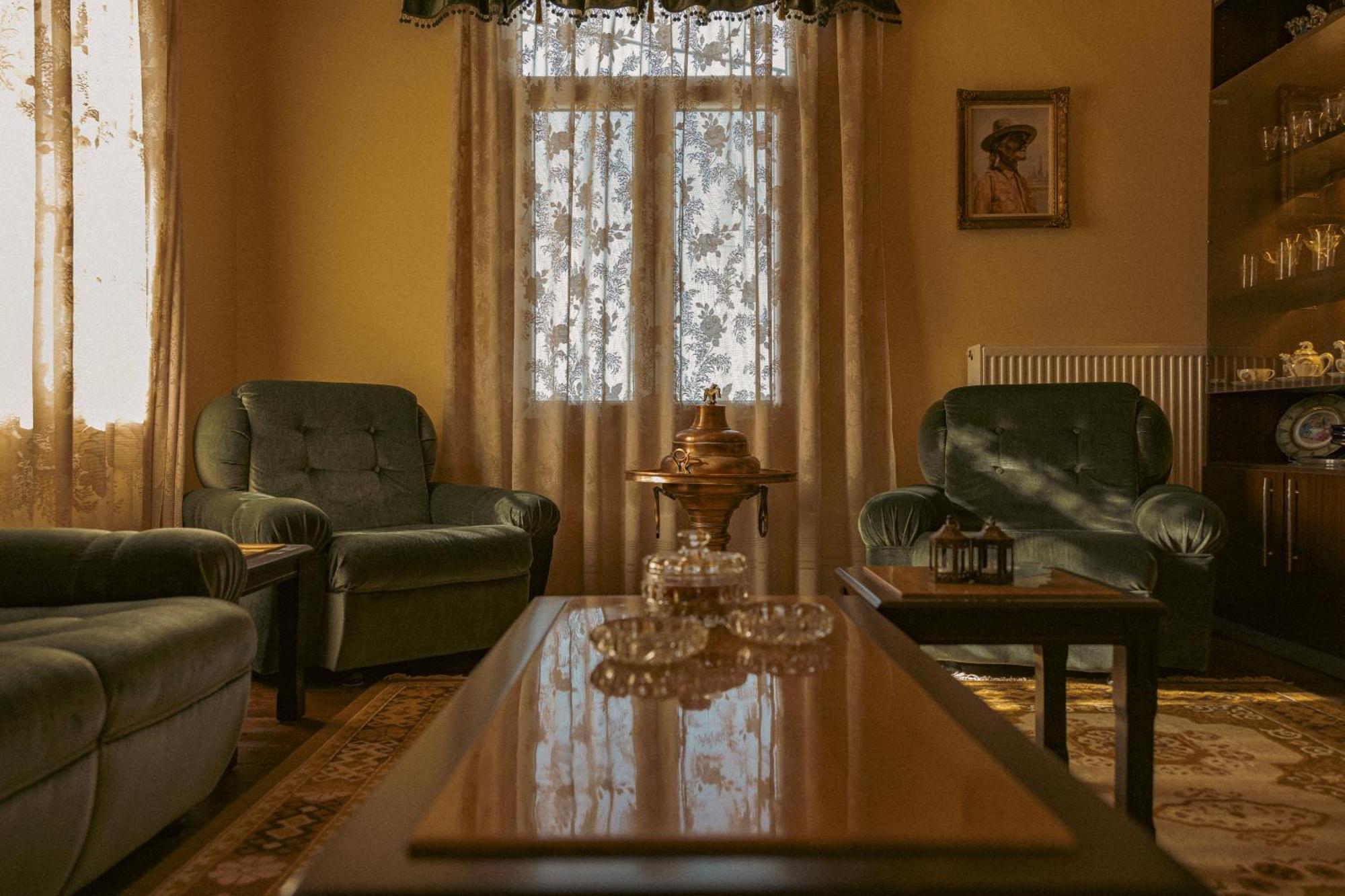 Willa Mansion Argyrakiko - 3 Bedroom House In Kampos Chios Town